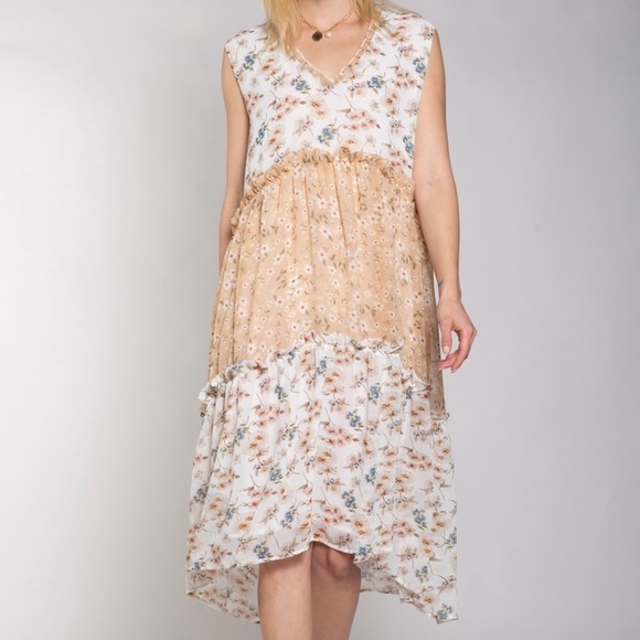 POL Three Tiered Floral Maxi Slip On Dress - Picture 5 of 9